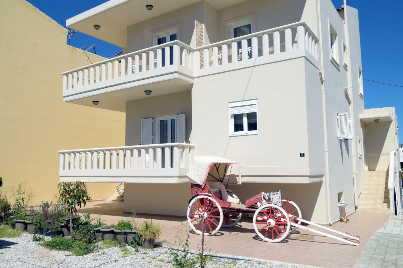 Mithos Premium Rooms Agia Marina  Exterior photo